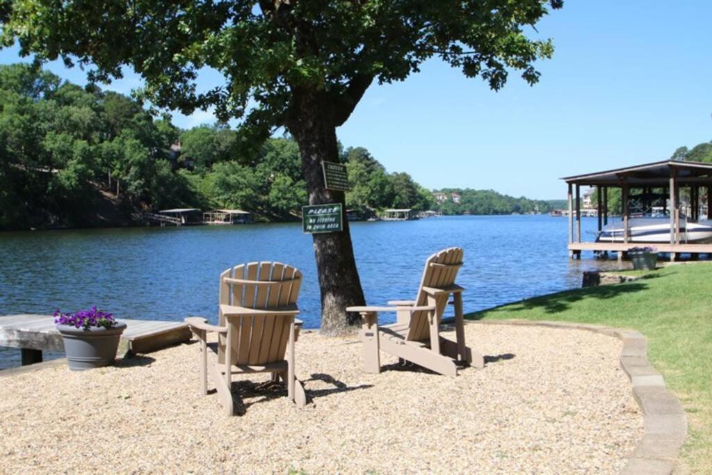 #05 - Lakefront Two Bedroom Cottage- Pet Friendly Hot Springs Luaran gambar