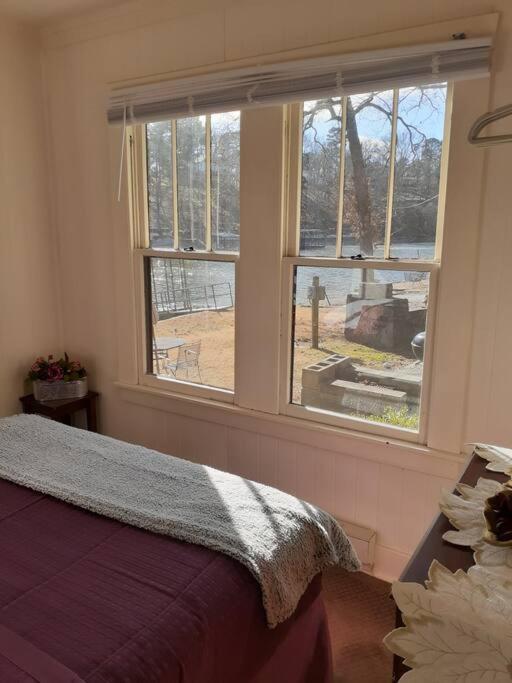 #05 - Lakefront Two Bedroom Cottage- Pet Friendly Hot Springs Luaran gambar